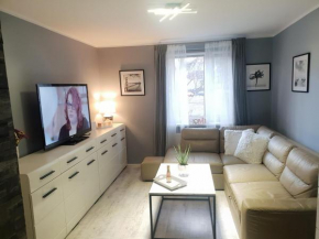 Apartament dwupokojowy trzynastka - strzeżony parking